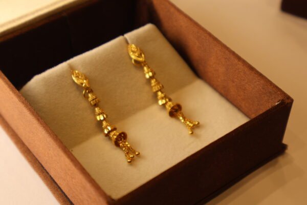 001 Gold Earring